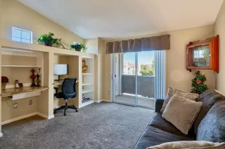 Photo #4: 226036302 Listing