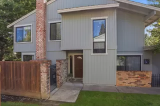 Photo #5: 226036360 Listing