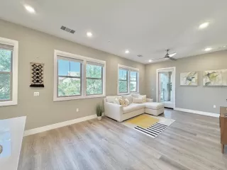 Photo #1: 226036381 Listing