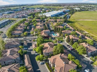 Photo #6: 226037234 Listing