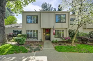 Photo #1: 226037562 Listing