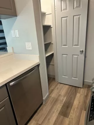 Photo #6: 226037621 Listing