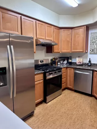 Photo #6: 226038413 Listing