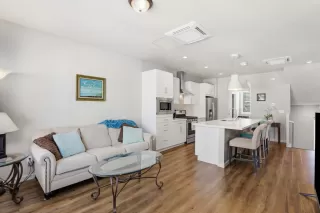 Photo #5: 226038737 Listing 