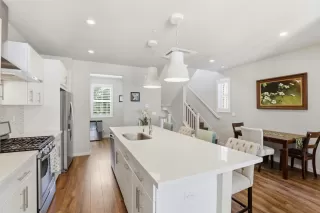 Photo #6: 226038737 Listing 