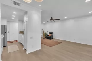 Photo #6: 226038888 Listing 