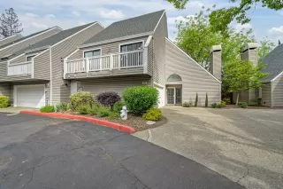 Photo #1: 226039009 Listing 