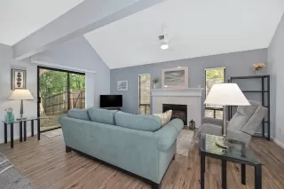 Photo #3: 226039009 Listing 