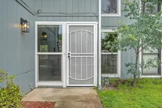 Photo #3: 226039921 Listing 