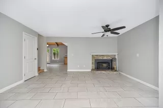 Photo #5: 226039921 Listing 