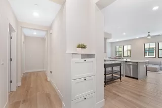 Photo #3: 226039951 Listing 