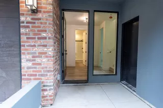 Photo #4: 226040087 Listing 