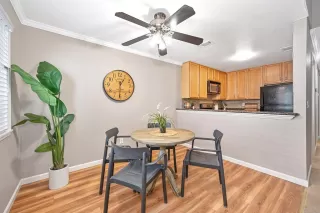 Photo #6: 226040786 Listing 