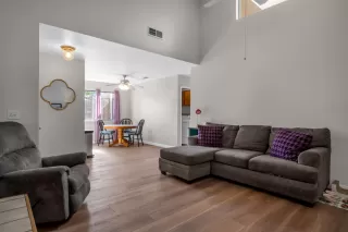 Photo #5: 226040799 Listing 