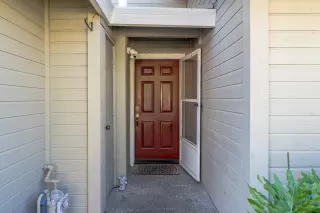 Photo #1: 226040854 Listing