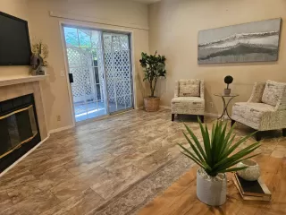 Photo #4: 226040854 Listing