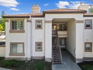 Photo #1: 226041065 Listing