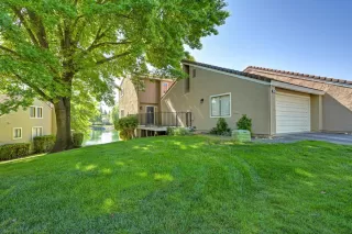Photo #1: 226041078 Listing