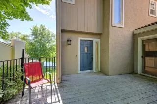 Photo #4: 226041078 Listing