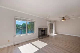 Photo #6: 226041078 Listing