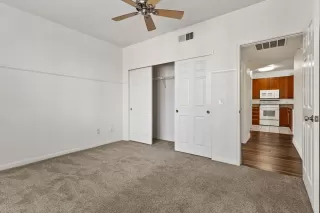 Photo #6: 226041239 Listing