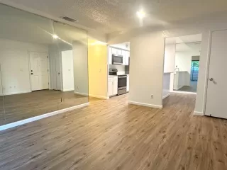 Photo #4: 226041345 Listing 