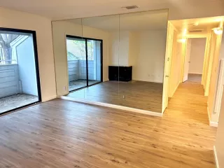 Photo #5: 226041345 Listing 