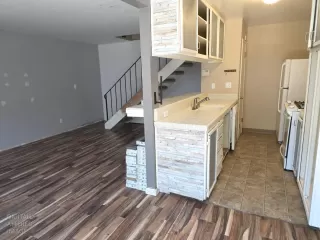 Photo #2: 226041392 Listing 