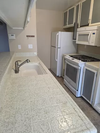 Photo #3: 226041392 Listing 