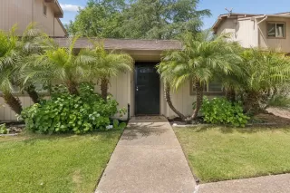 Photo #3: 226041571 Listing