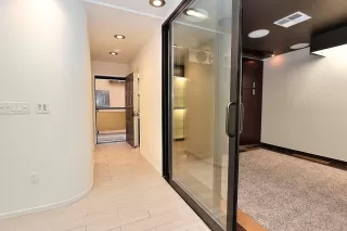 Photo #6: 226041596 Listing