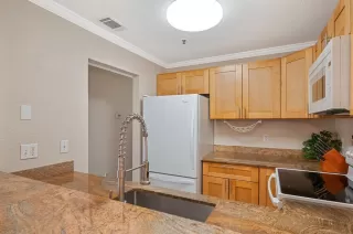 Photo #4: 226041604 Listing 