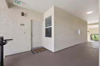 Photo #4: 226041729 Listing 