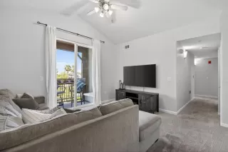 Photo #5: 226041729 Listing 