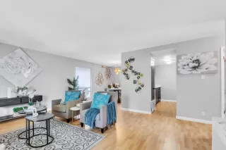 Photo #1: 226041945 Listing 