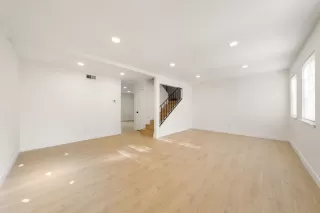 Photo #4: 226042050 Listing