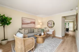 Photo #4: 226042505 Listing 