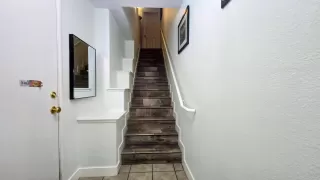 Photo #1: 226042644 Listing 