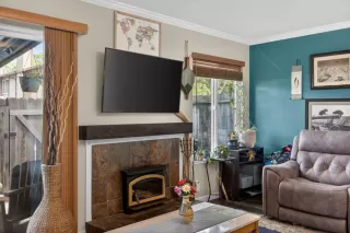 Photo #4: 226043725 Listing