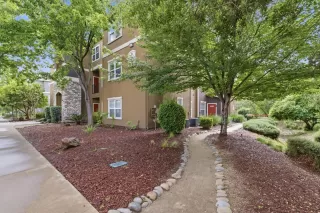 Photo #5: 226043899 Listing 