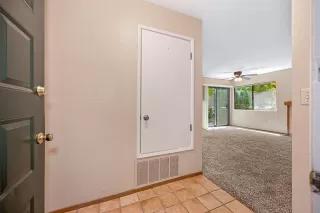 Photo #3: 226043939 Listing