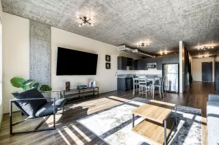 Photo #2: 226044010 Listing 