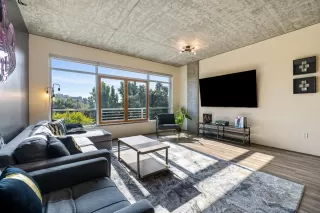 Photo #5: 226044010 Listing 