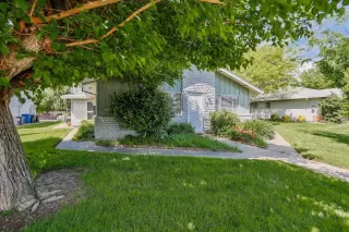 Photo #2: 226044133 Listing 