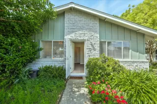 Photo #3: 226044133 Listing 