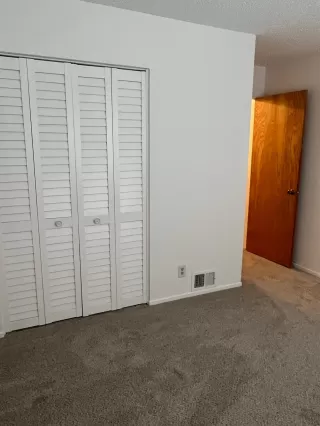 Photo #3: 226044711 Listing 