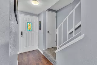 Photo #3: 226044753 Listing 