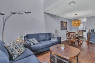 Photo #4: 226044753 Listing 