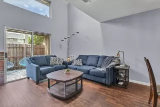 Photo #6: 226044753 Listing 