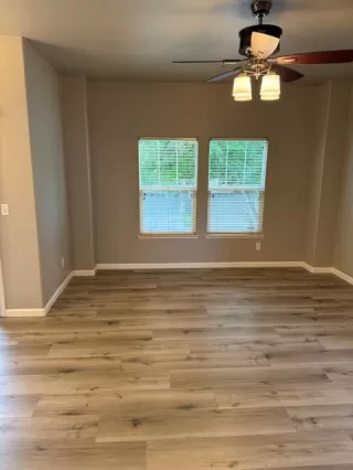 Photo #2: 226045111 Listing